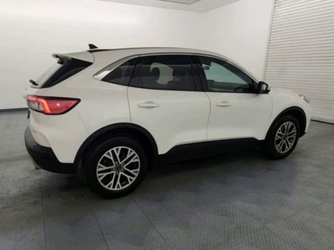 Used 2022 Ford Escape SEL image 8