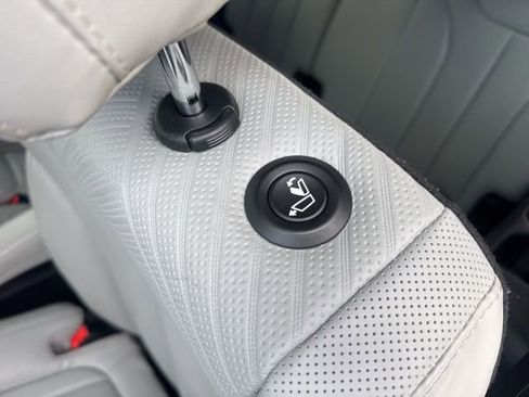 Used 2023 Hyundai Palisade SEL image 30