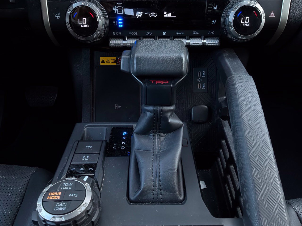 Used 2024 Toyota Tacoma TRD Off-Road w/ TRD Off Road Premium Package AWD/4WD image 37