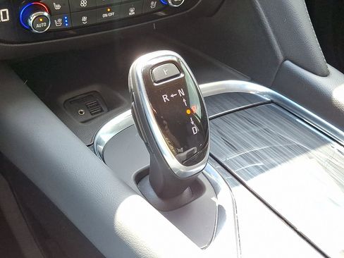 Used 2020 Buick Enclave Premium w/ Surround and Sites Package FWD image 17