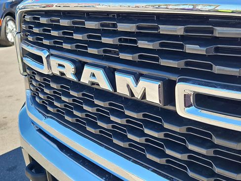 Used 2022 RAM 3500 Big Horn w/ Level C Equiment Group AWD/4WD image 15