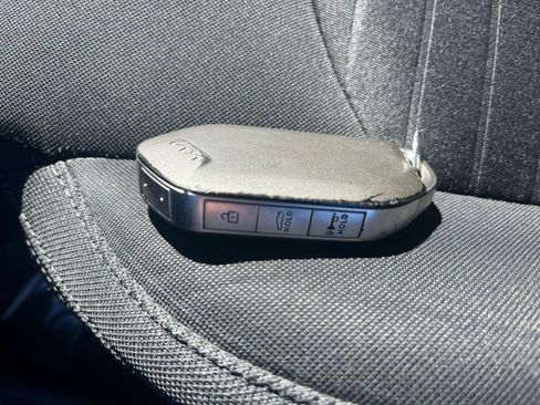 Used 2025 Kia K5 LXS image 18