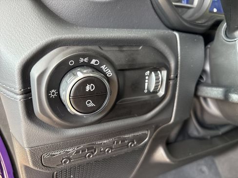 New 2026 Jeep Gladiator Sport AWD/4WD image 12