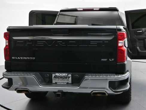 Used 2022 Chevrolet Silverado 1500 LT AWD/4WD image 41