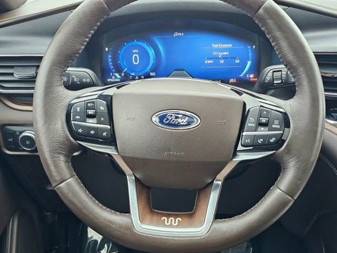 Used 2022 Ford Explorer King Ranch w/ Premium Technology Package AWD/4WD image 37