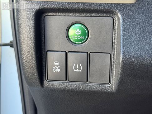 Used 2022 Honda HR-V LX image 13