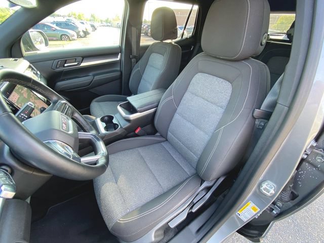 Used 2025 GMC Terrain Elevation AWD/4WD image 19