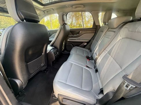 Used 2020 Lincoln Corsair AWD image 13