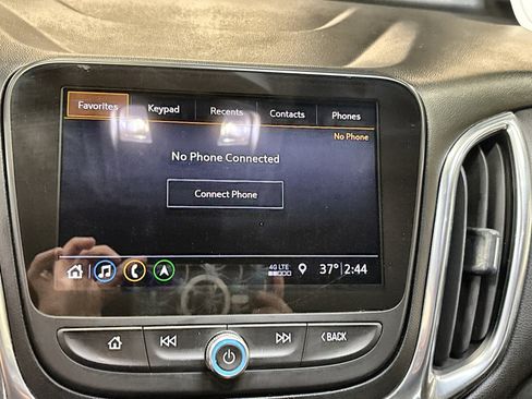 Used 2020 Chevrolet Equinox LT image 27