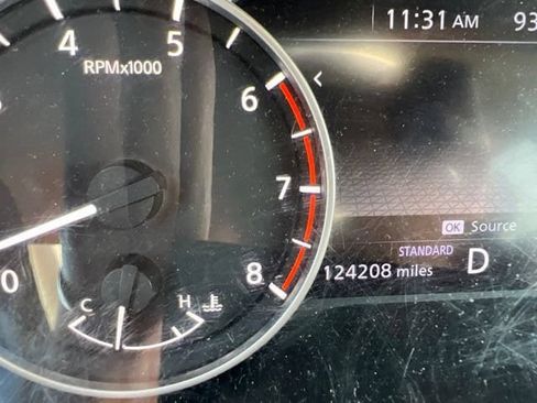 Used 2022 Nissan Rogue SV FWD image 5