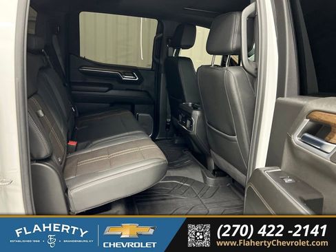 Used 2024 Chevrolet Silverado 1500 High Country w/ High Country Premium Package AWD/4WD image 13