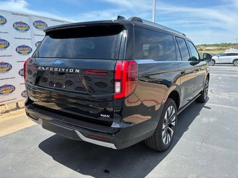 Certified 2025 Ford Expedition Max Platinum w/ Driver's Package AWD/4WD image 4