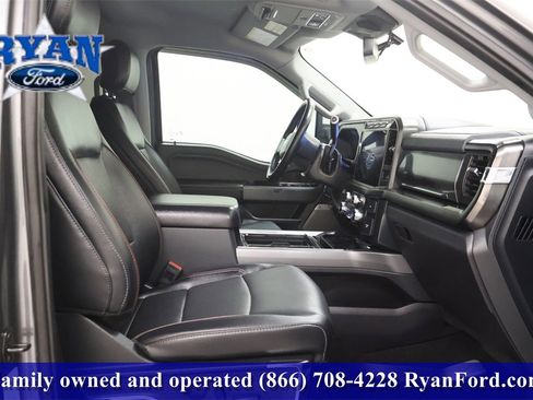 Used 2023 Ford F250 Lariat w/ Chrome Package image 14