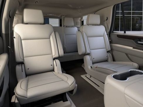 New 2026 GMC Yukon Denali w/ Denali Reserve Package AWD/4WD image 19