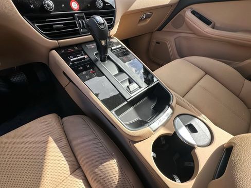 New 2026 Porsche Macan S AWD/4WD image 36