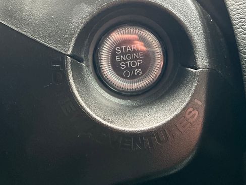 Used 2023 Jeep Renegade Trailhawk w/ Trailhawk Elite Group image 24