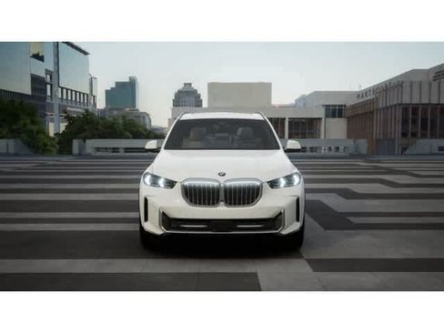 New 2026 BMW X5 xDrive50e w/ Executive Package AWD/4WD image 3