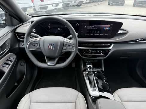 Used 2026 Buick Envista Avenir image 11