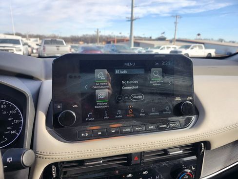 Used 2021 Nissan Rogue SL w/ Premium Package image 12