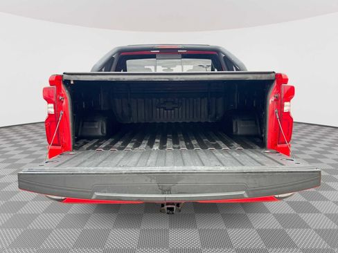 Certified 2019 Chevrolet Silverado 1500 RST image 26