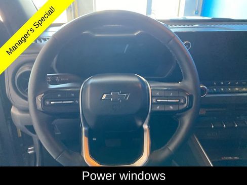 Used 2026 Chevrolet Colorado Trail Boss AWD/4WD image 16