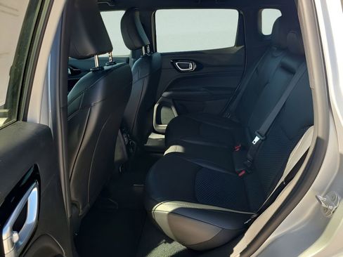 New 2026 Jeep Compass Latitude AWD/4WD image 23