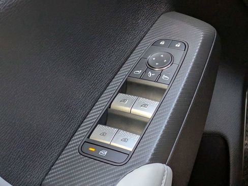 New 2026 Mitsubishi Outlander SE FWD image 25
