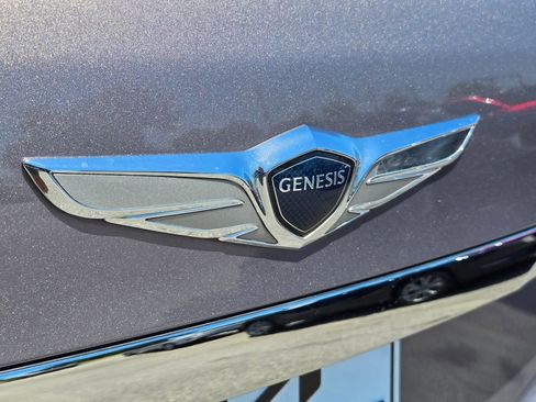 Used 2018 Genesis G90 5.0 Ultimate AWD/4WD image 12