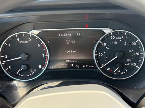 Used 2025 Nissan Rogue S FWD image 5