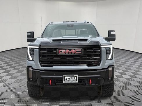 Used 2024 GMC Sierra 2500 AT4X AWD/4WD image 3