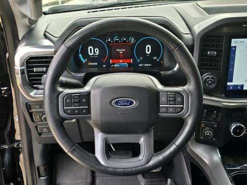 Used 2023 Ford F150 Lariat w/ Trailer Tow Package image 25