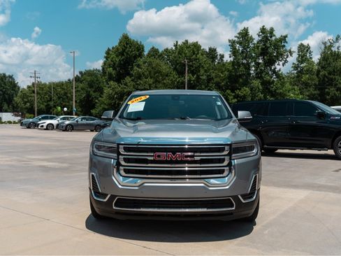 Used 2023 GMC Acadia SLE FWD image 2