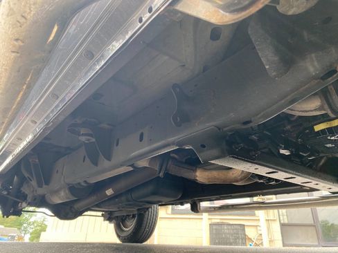 Used 2018 RAM 1500 Classic SLT AWD/4WD image 34