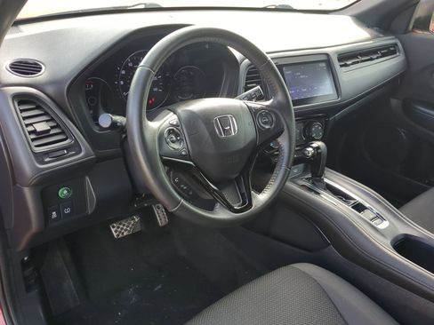 Used 2020 Honda HR-V Sport image 12