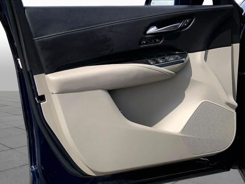 Used 2019 Cadillac XT4 Premium Luxury FWD image 21