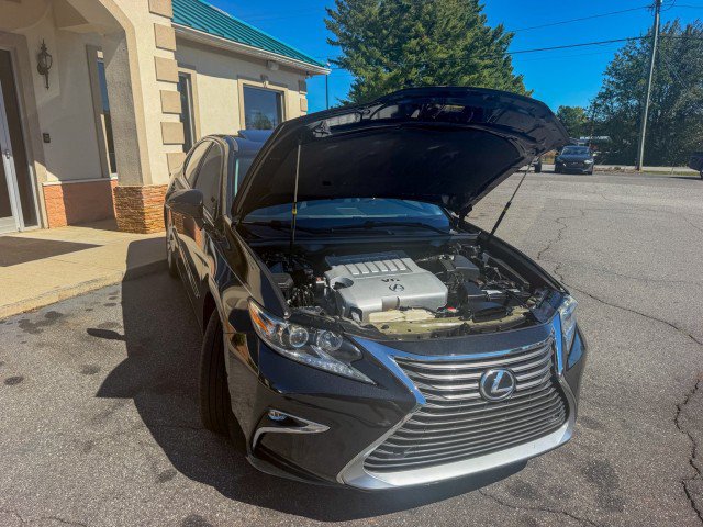 Used 2016 Lexus ES 350 w/ Premium Package w/Wood Trim FWD image 23