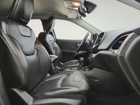 Used 2019 Jeep Cherokee Limited AWD/4WD image 29