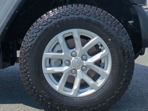 Used 2023 Jeep Wrangler Sport S w/ Sun And Sound Package image 12