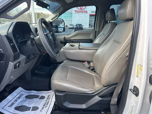 Used 2019 Ford F250 XL image 3