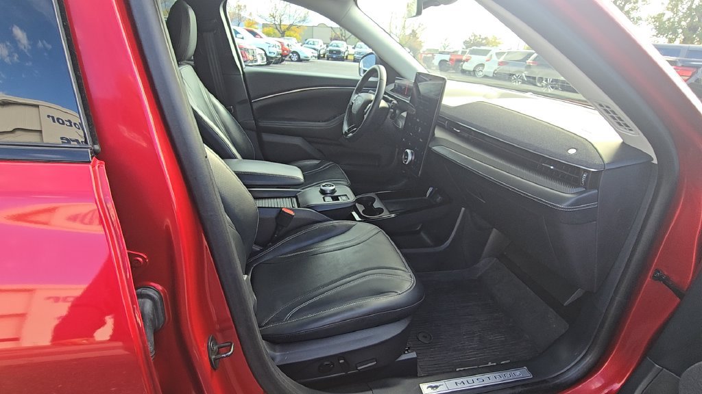 Used 2023 Ford Mustang Mach-E Premium AWD/4WD image 29