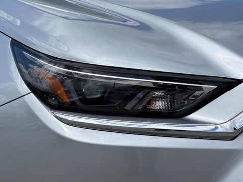 Used 2025 Toyota Grand Highlander FWD image 10
