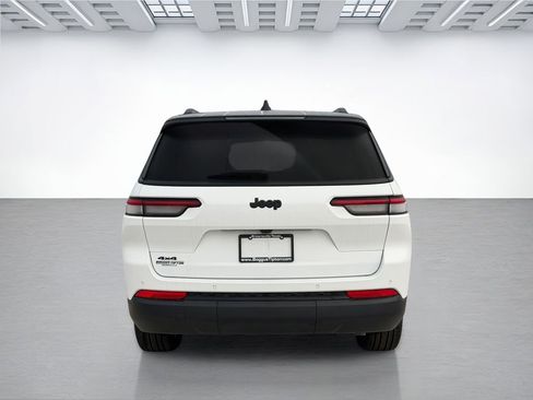 New 2025 Jeep Grand Cherokee L Limited image 4