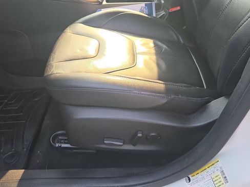 Used 2017 Ford Focus Titanium FWD image 13