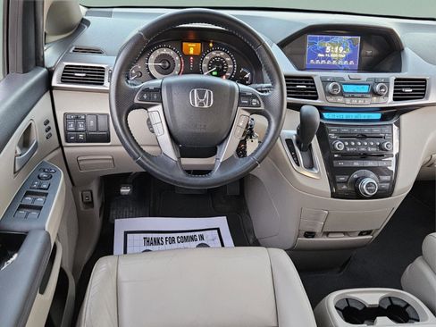 Used 2011 Honda Odyssey Touring image 16
