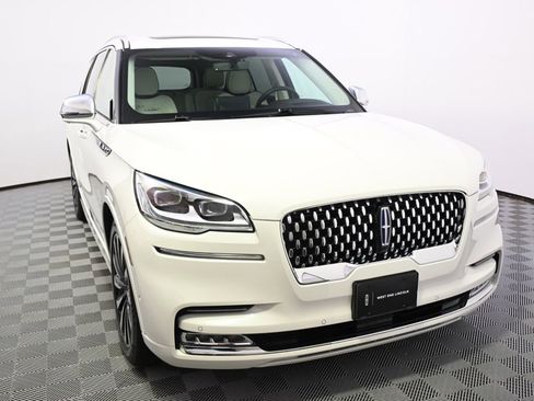Used 2020 Lincoln Aviator Black Label Grand Touring AWD/4WD image 9