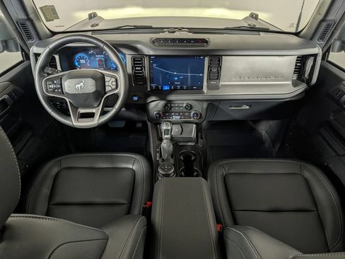 Certified 2025 Ford Bronco Badlands AWD/4WD image 14