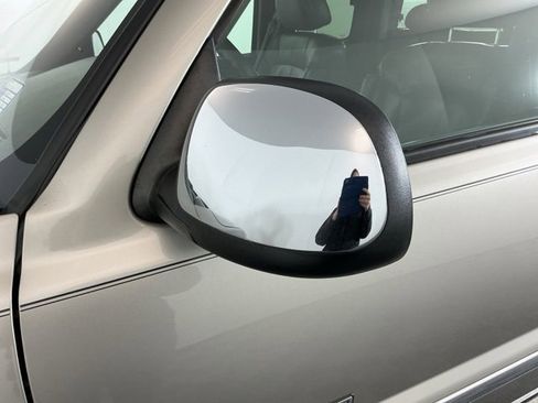 Used 2002 GMC Sierra 2500 SLT w/ SLT Marketing Option Pkg image 9