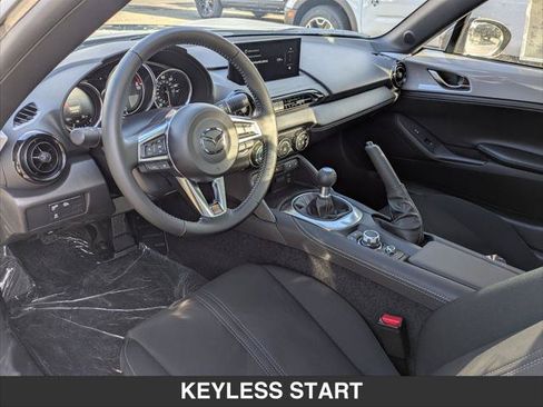 New 2026 MAZDA MX-5 Miata Club w/ Weather Package RWD image 7