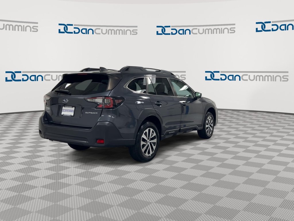 Used 2023 Subaru Outback Premium AWD/4WD image 8