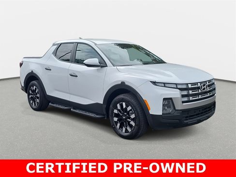 Certified 2025 Hyundai Santa Cruz SE image 3